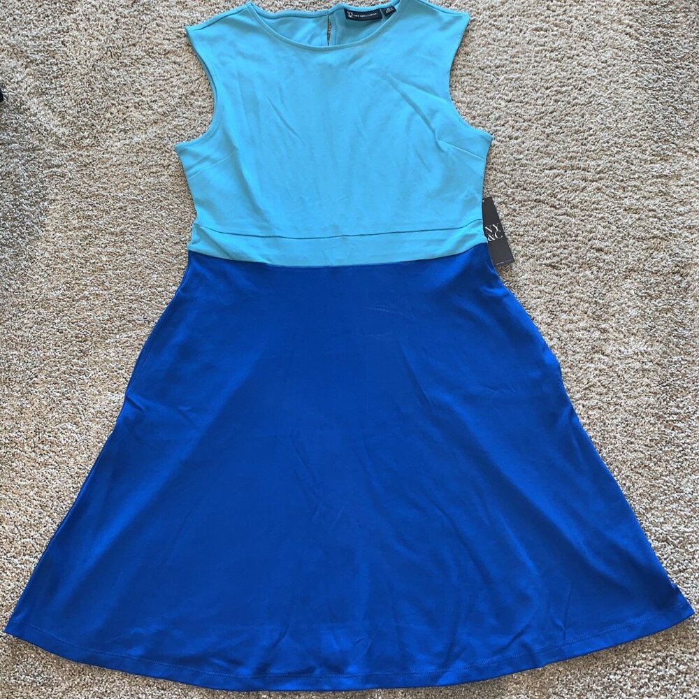 New York &Co Women's Colorblock Fit and flare dress w/pockets  NWT  Size Medium